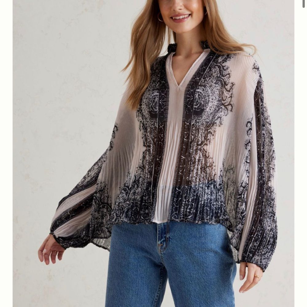Anthropologie Black and Cream Blouse